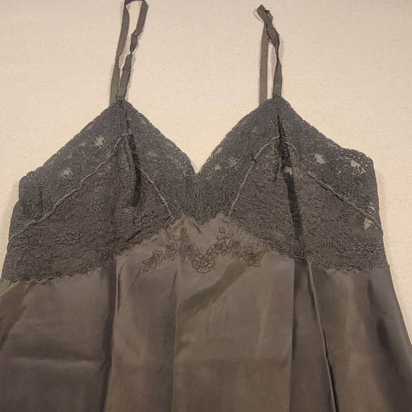 Vintage Fischer Black Nylon Lace Slip Nightgown Size 36 (Small) 1960s Lingerie - Picture 4 of 10